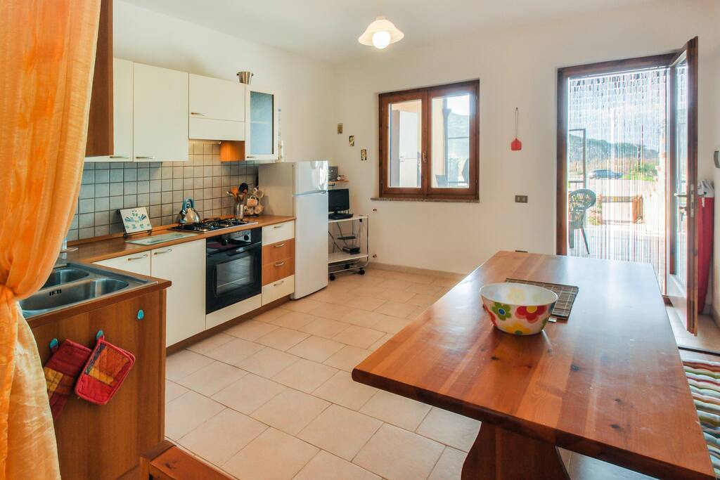 Well equipped, spacious kitchen