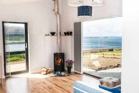 Blue Moon Studio, Lochbay, Waternish, Skye.