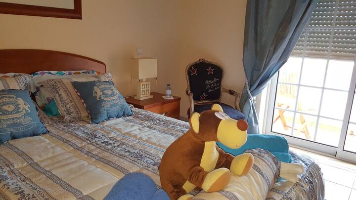 Schlafzimmer 2