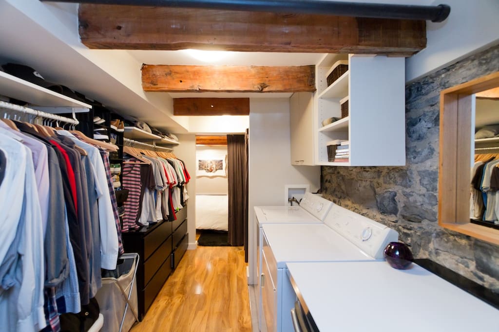 Walk-in with washer and dryer.