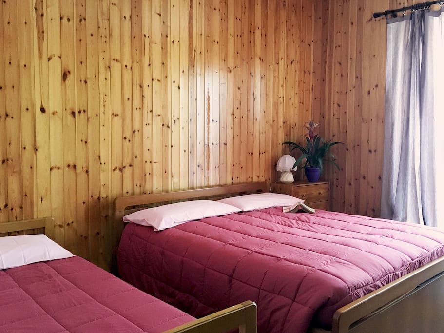 The bedroom: three beds sleepyhead friendly.