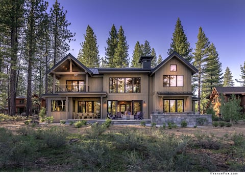 Beautiful Home on 13th Fairway- Old Greenwood
