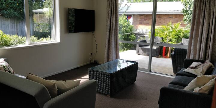 Holiday Home On Levers - Tauranga