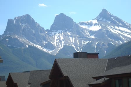 #327 Lodges Of Canmore