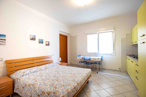 Top performing Airbnb: VillaCenzina - Studios 3 in Lignano Sabbiadoro