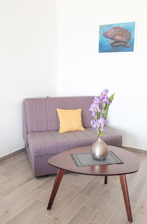 Popular Airbnb listing: Sunset Apartments#2 in Ulcinj Ulqin