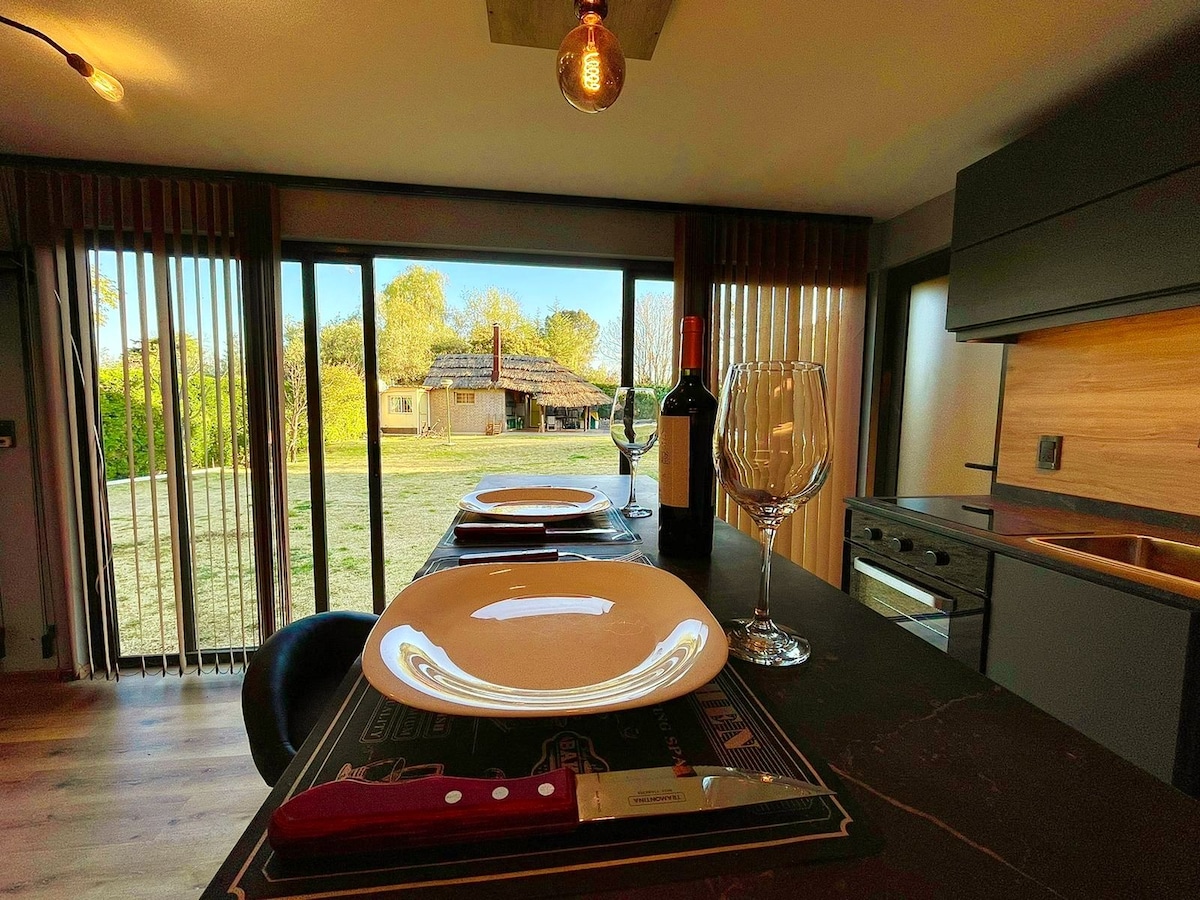 Top performing Airbnb: A mini house full of life and design. in Luján De Cuyo