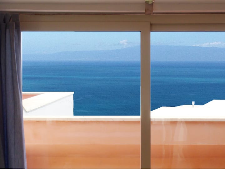 Taormina center spacious apartment, w. big terrace