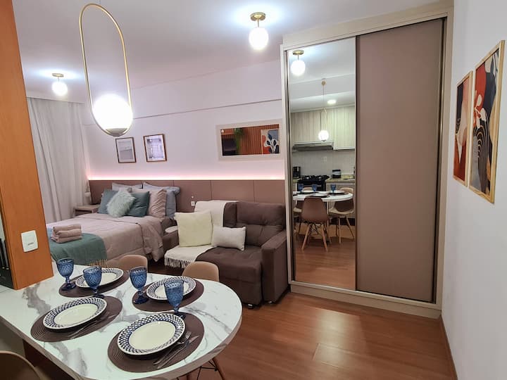 Studio 1311 Elegante No Barrigui/champagnat/ctba - Curitiba