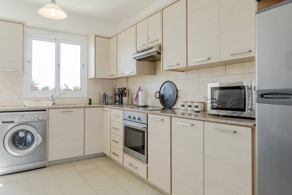 Well equipped kitchen.
