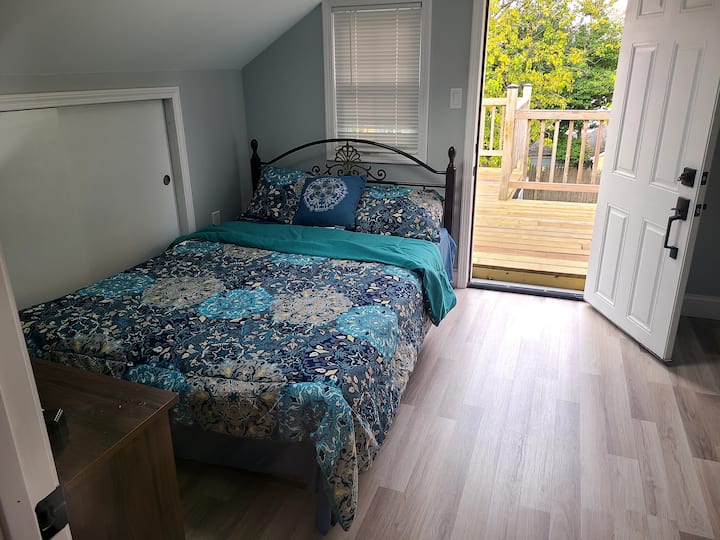 Adorable 1 Bedroom In Very Quiet Neighborhood - Long Island, NY