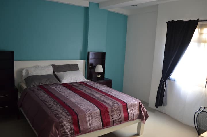 غرفة النوم الثانية (الطابق الثالث)