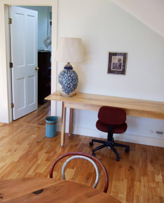 work station