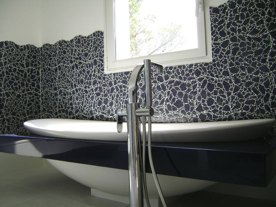 BAIGNOIRE SALLE DE BAIN SANDIE