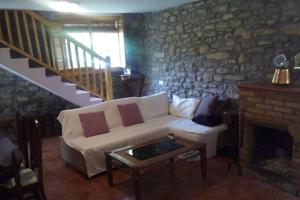 Comedor con hogar