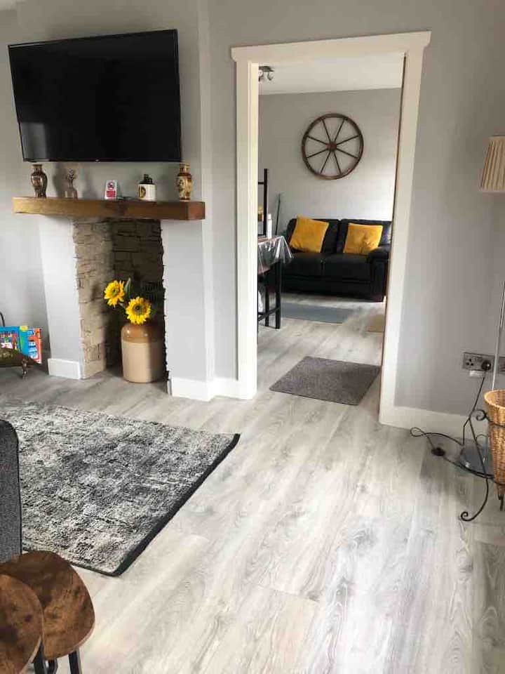 Cottage In Lislea, Camlough Lake - Newry