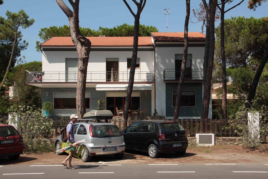 Esterno 01