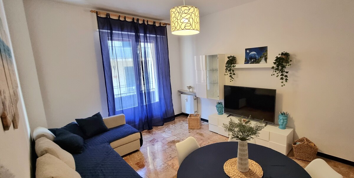 角落沙发床，可转换成一张非常舒适的床160x200 ，单人移动