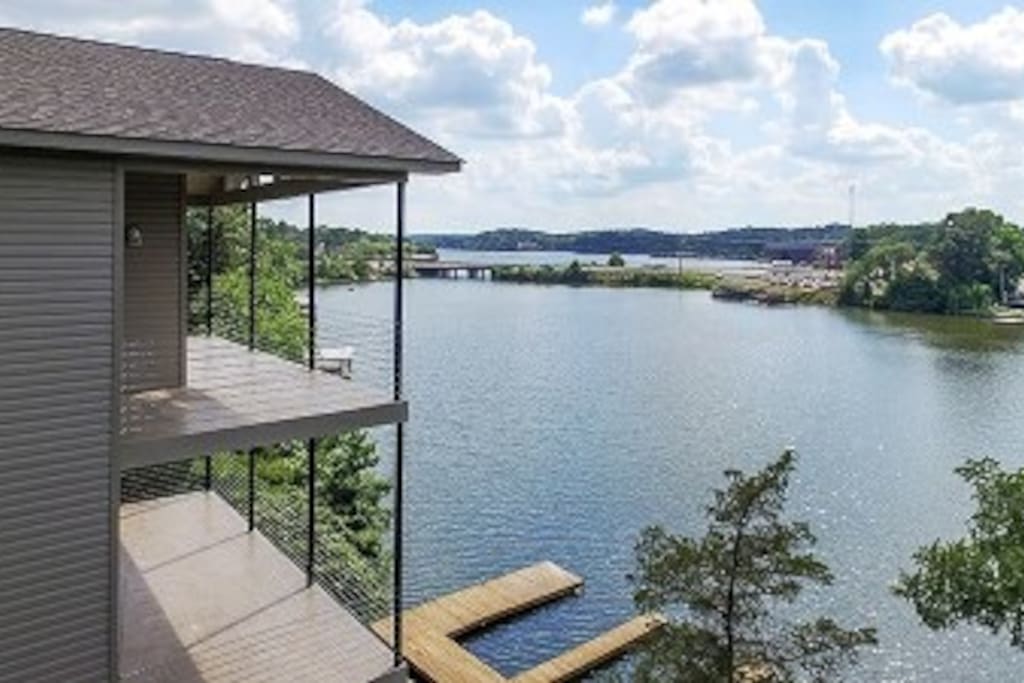 New Lake house on Lake Hamilton! Awesome sunsets! Houses for Rent in
