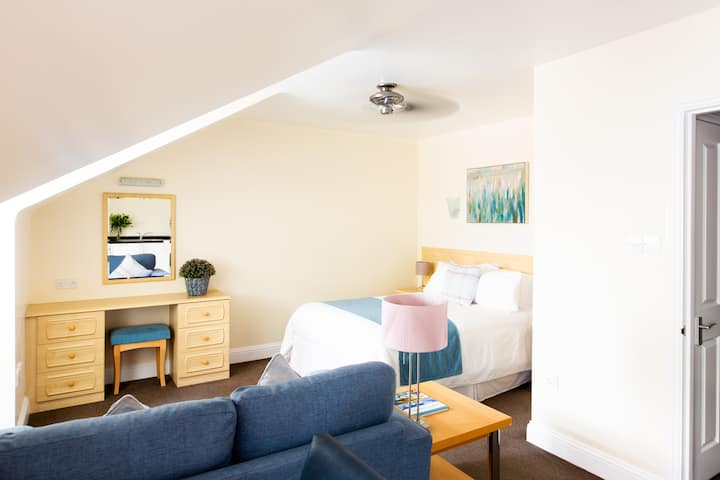 Saint Helier Vacation Rentals & Homes - St Helier, Jersey | Airbnb