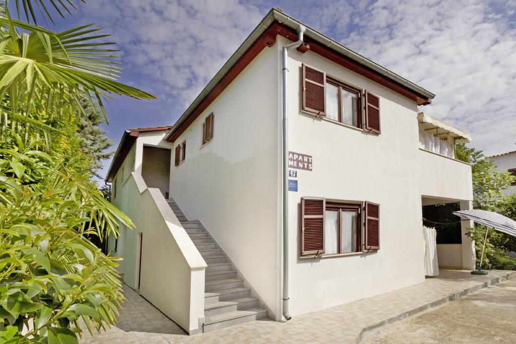 House outdoor
