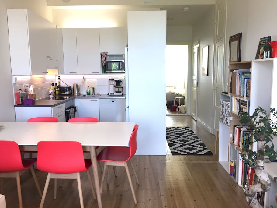 The apartment has been just fully renovated and kitchen is ready for your use – although there are multiple great restaurants within few blocks from here.
