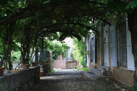 Mas de La Plantade -14 beds