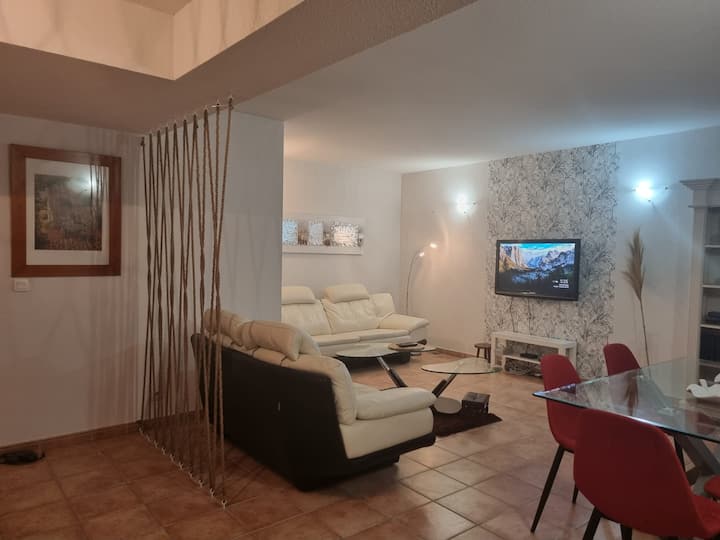 Appartement Génial En Centre Ville Avec Parking - Cavalaire-sur-Mer