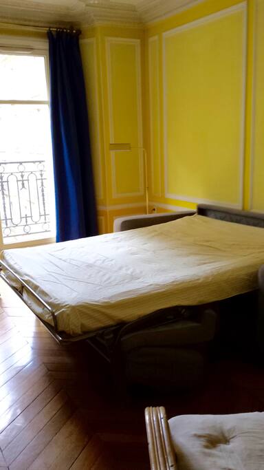 Bed (sofa)
