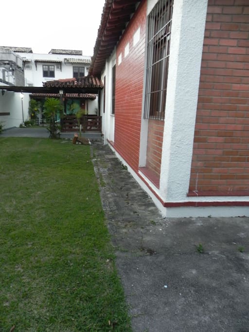 Estacionamento Lateral
