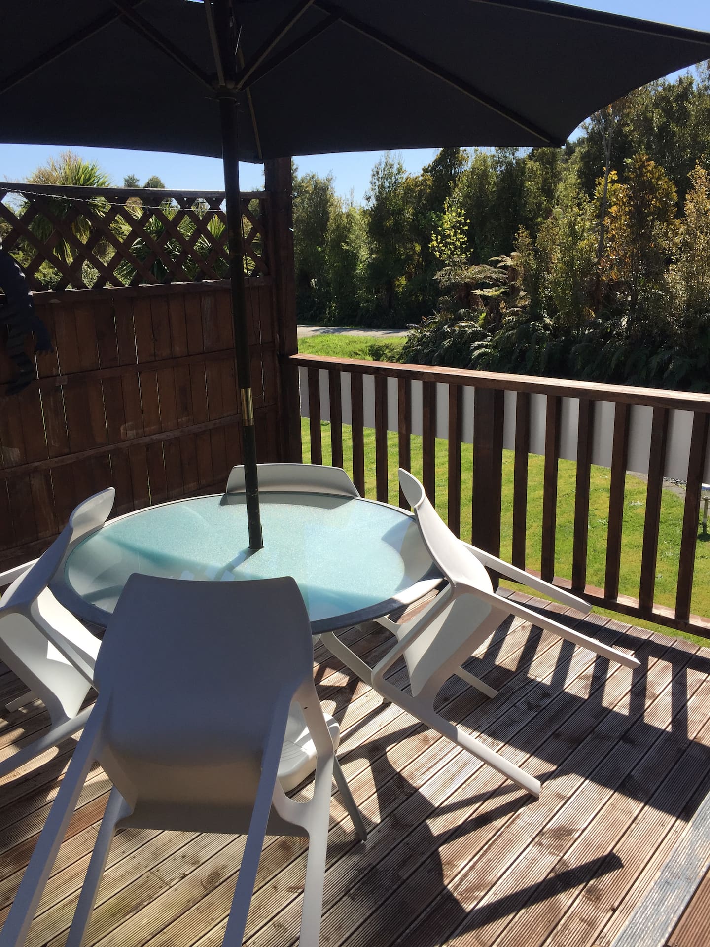 Off The Beaten Track - The Country Cottage 4