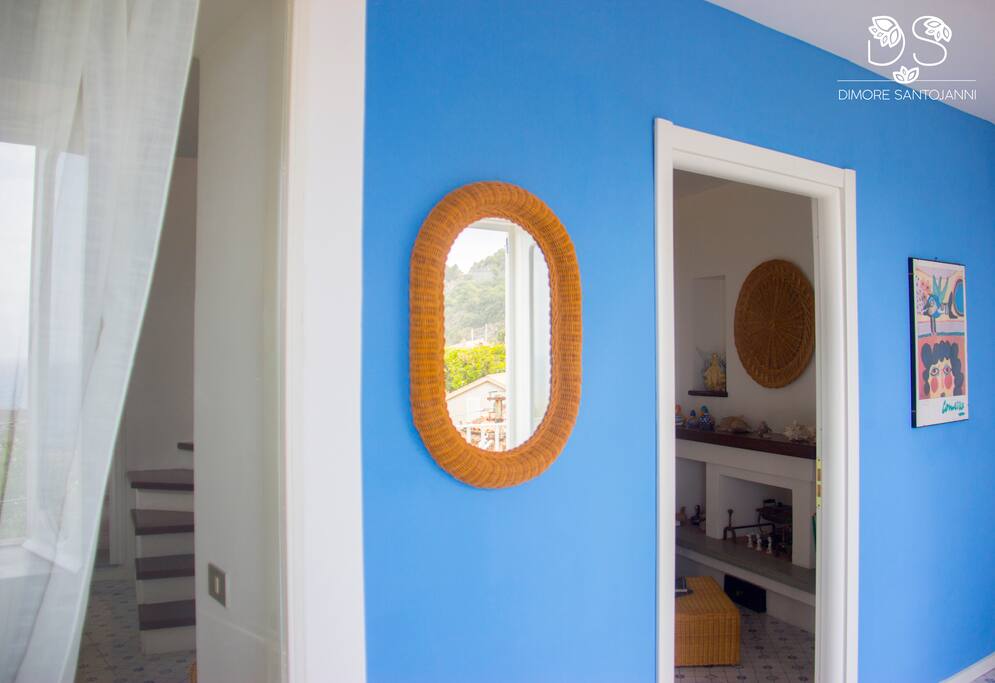 Particolare ingresso