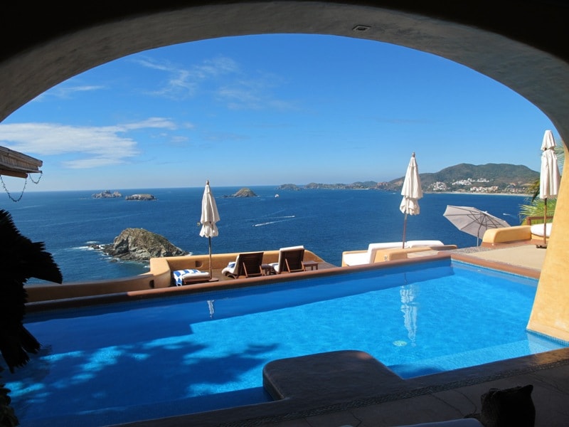 Spectacular Villa del Sol in Ixtapa. - Houses for Rent in