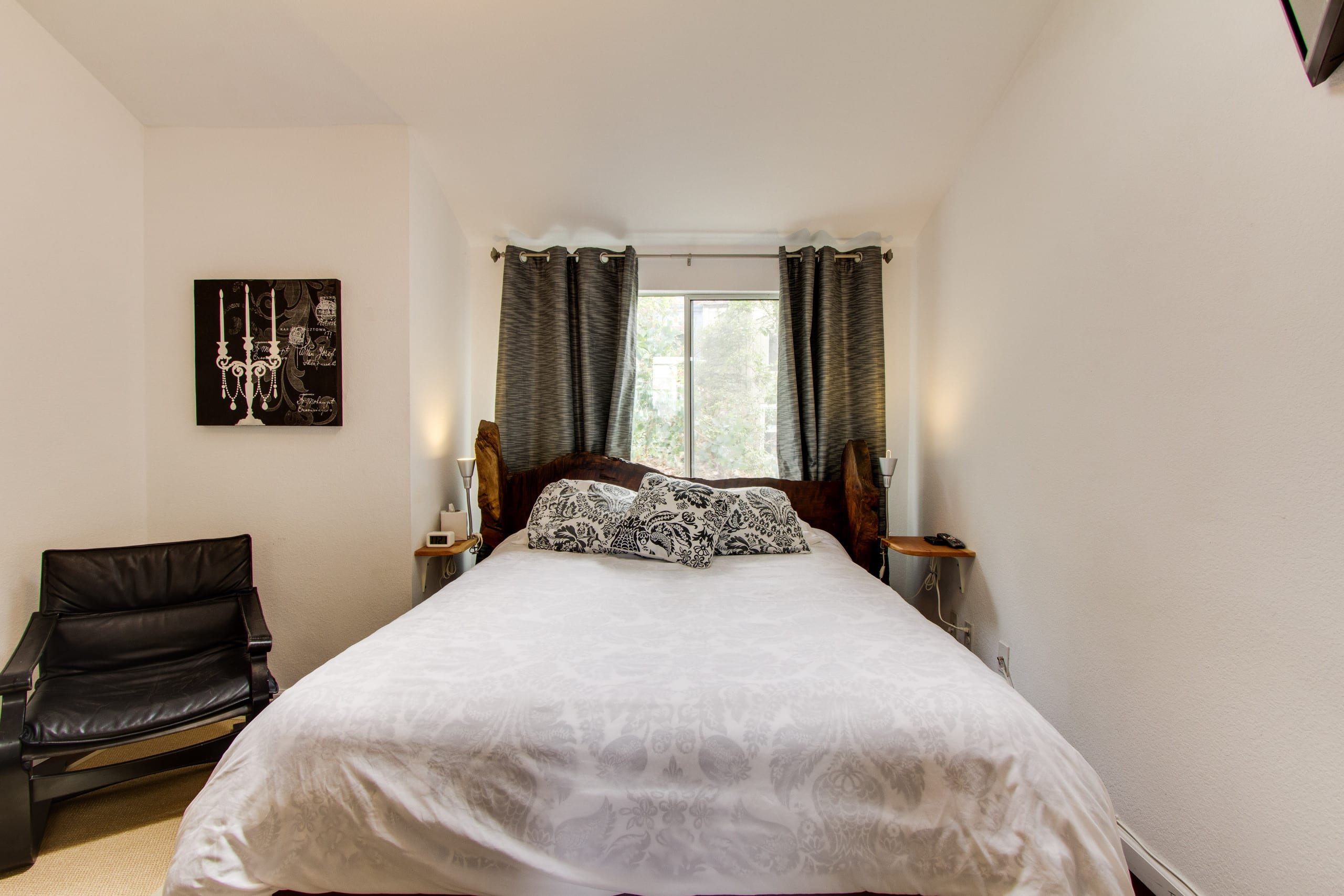 Home in San Francisco · ★4.91 · 2 bedrooms · 2 beds · 1 bath - Image 22