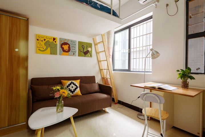 【老广州】可住3人 王府井市中心 步行2分钟区庄双地铁站 超方便 电梯高档公寓 智能温馨小天地