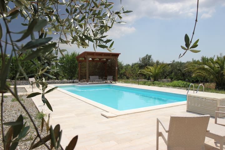 Puglia, Casa Mira with private pool