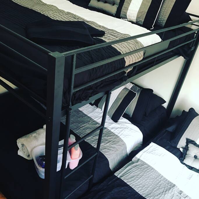 Room For Rent In Lasalle Room For Rent In Lasalle