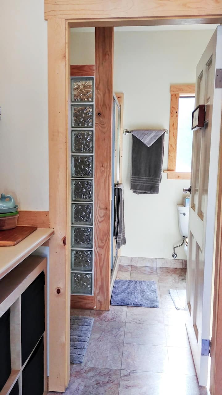 Mendocino Bungalow Guesthouses for Rent in Mendocino, California