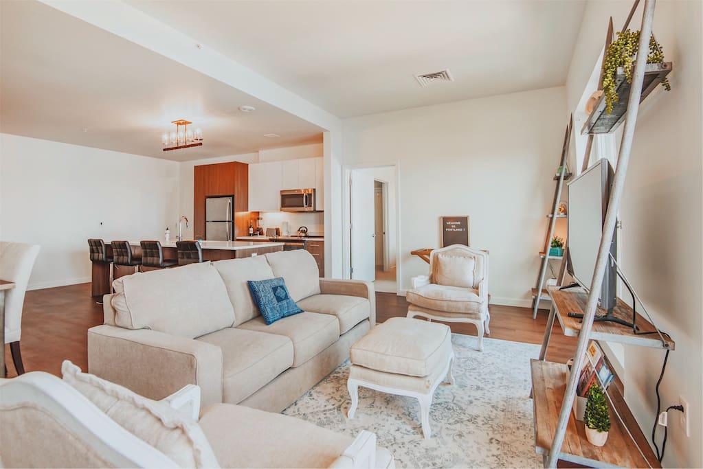 Open space, warm colors, inviting space