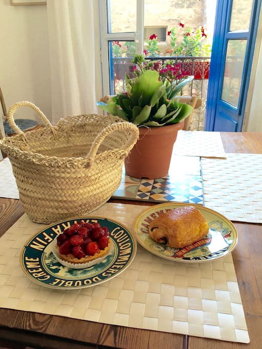 Pézenas has many delicacies all within walking distance from the apartment. Hunting and gathering has never been so charming!