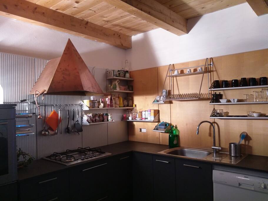 Cucina completa di tutto