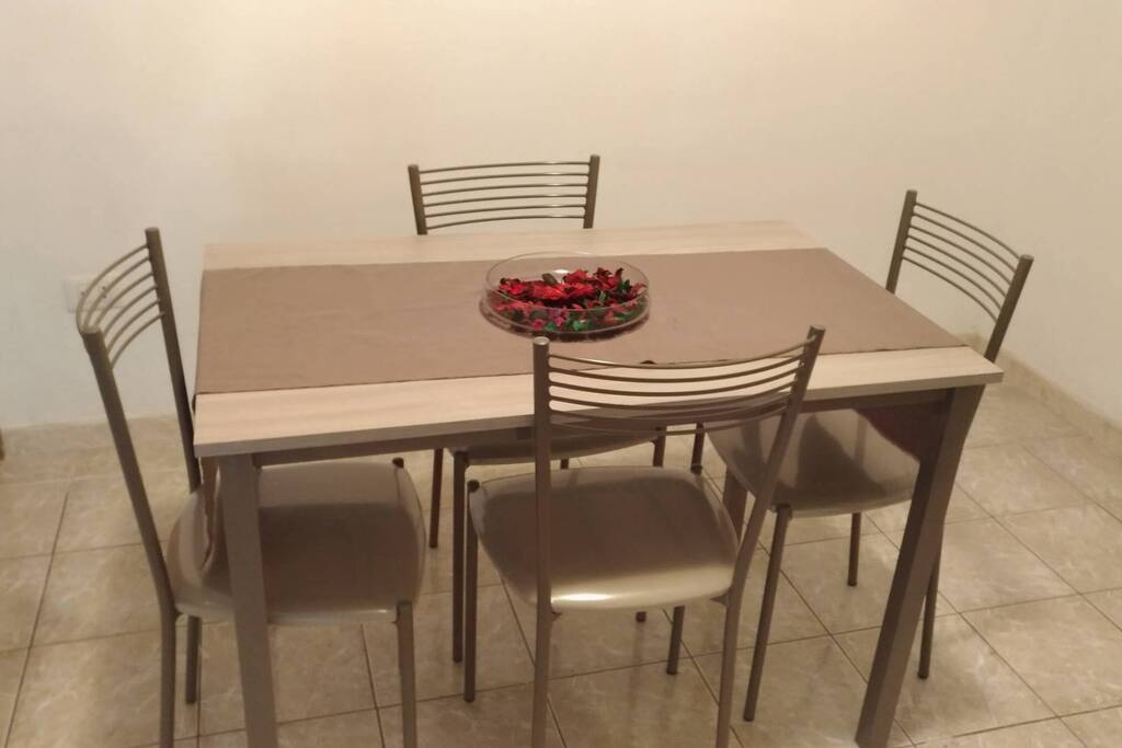 Tavolo soggiorno/cucina