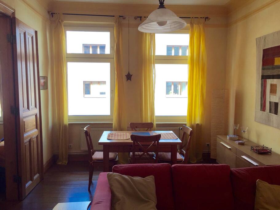 Living/dining area