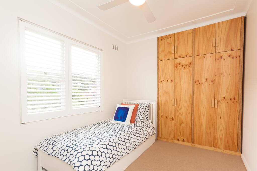 Single Bed with Trundle Bed