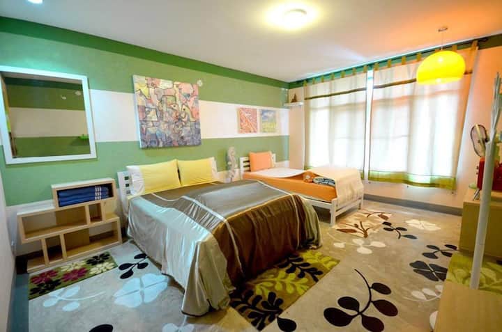 Otro dormitorio en la planta superior (2 camas para 3 personas)