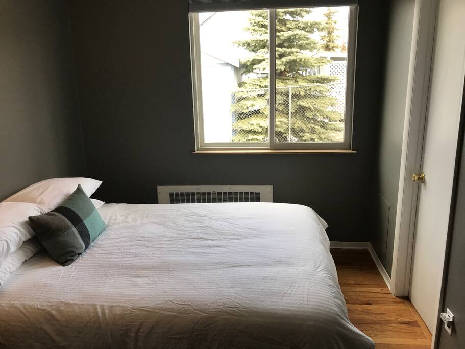 Premiere Suite Room B