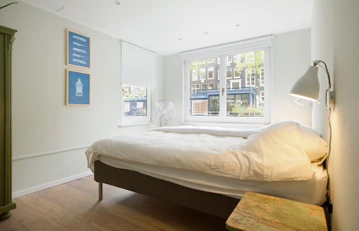 Bedroom 1 has three windows, two facing the canal and one facing the street
Beds can be connected or separated