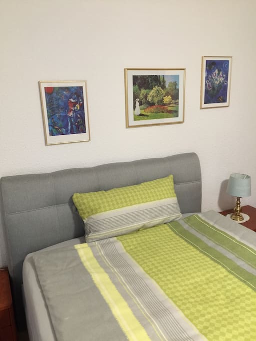 Queen Bed/ Bett 1.40m