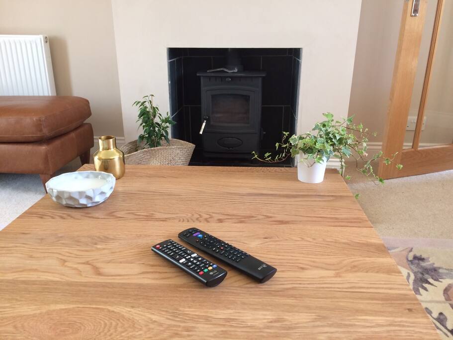 Lounge room. BEST seat in the house. ENJOY!!!