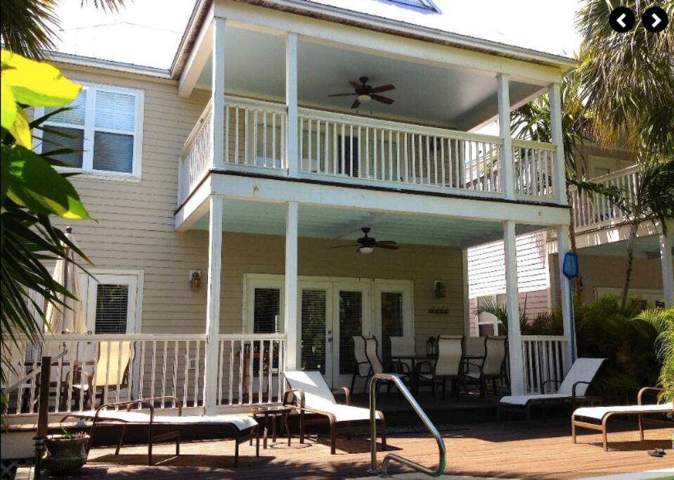 Back of villa, great lanai